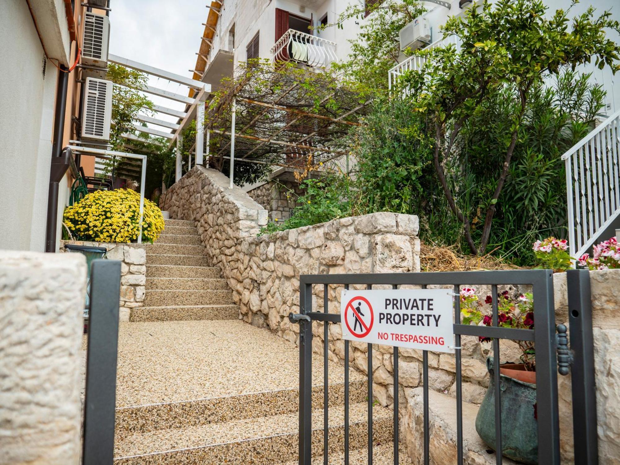 Apartment Jelka- Center Of ฮวาร์ ภายนอก รูปภาพ