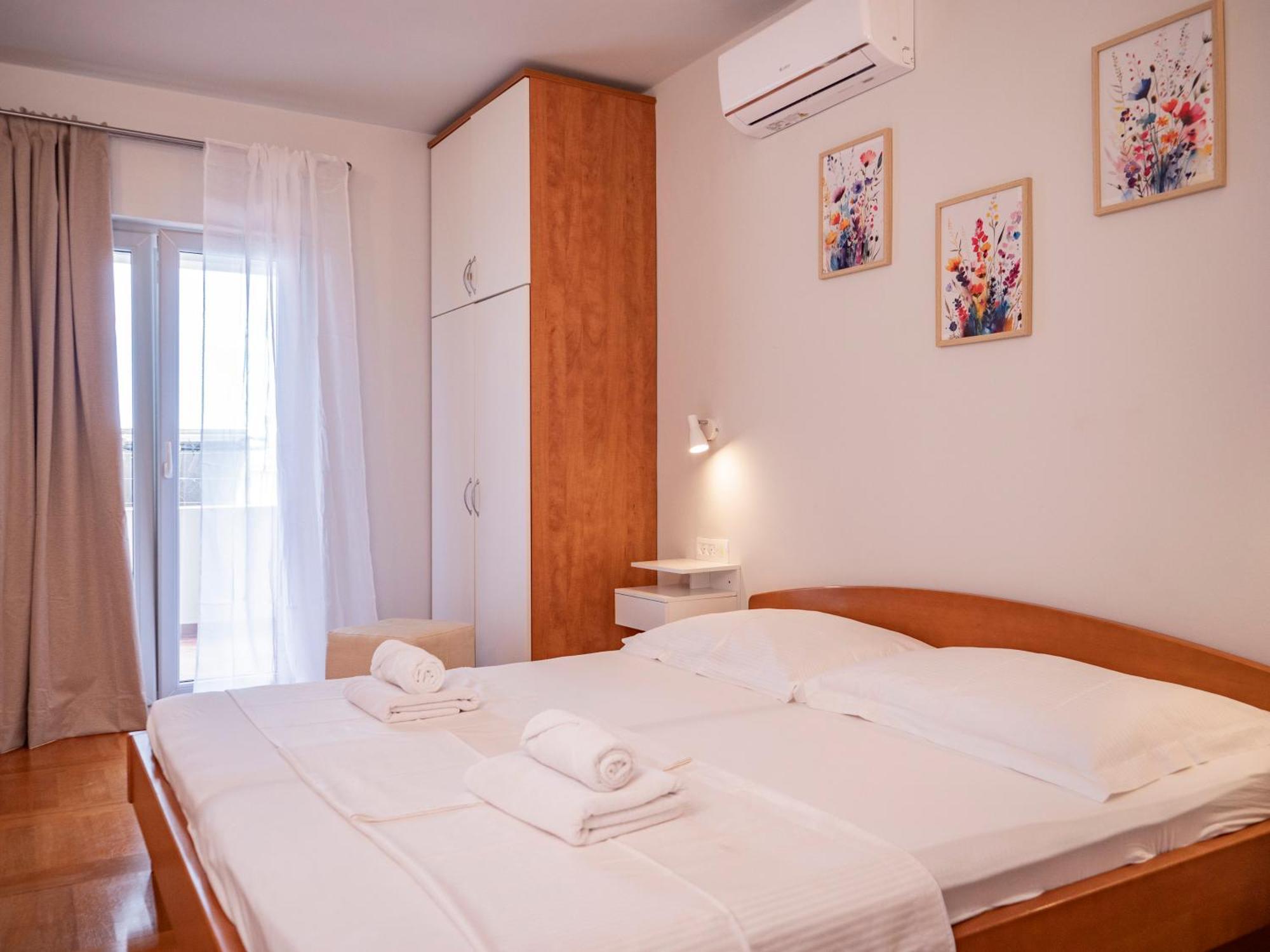 Apartment Jelka- Center Of ฮวาร์ ภายนอก รูปภาพ